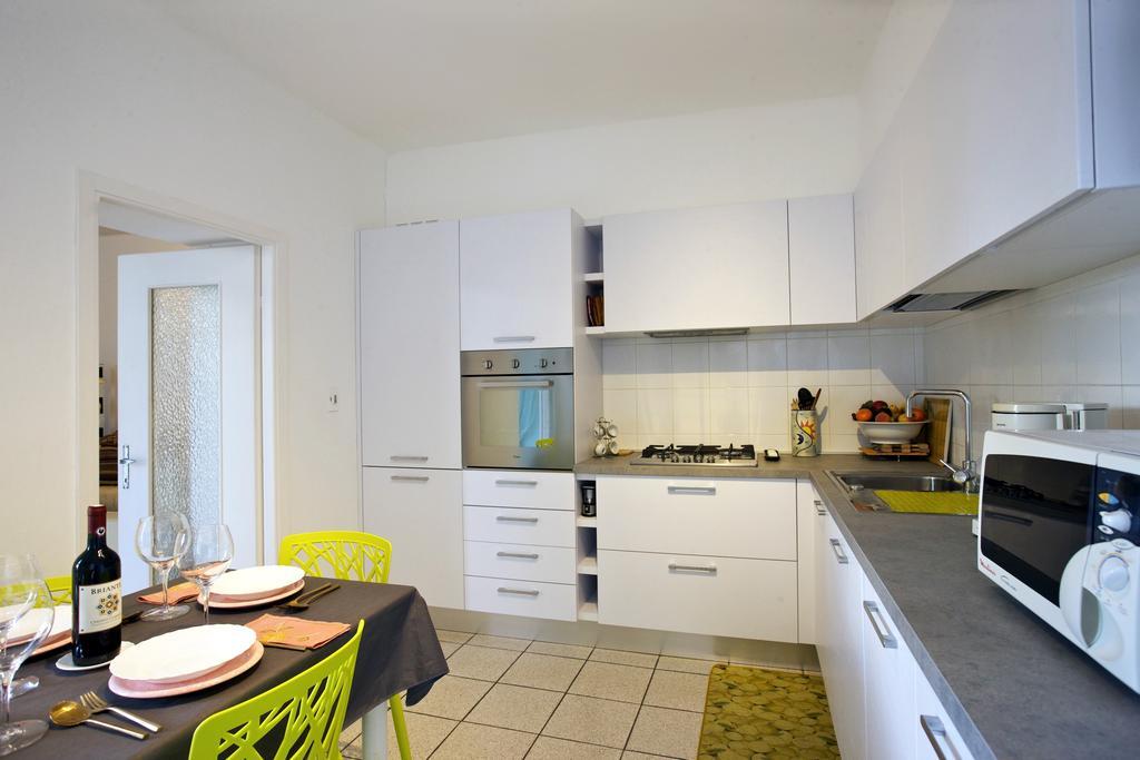 Ferienwohnung Piazzale Italia Oggebio Exterior foto