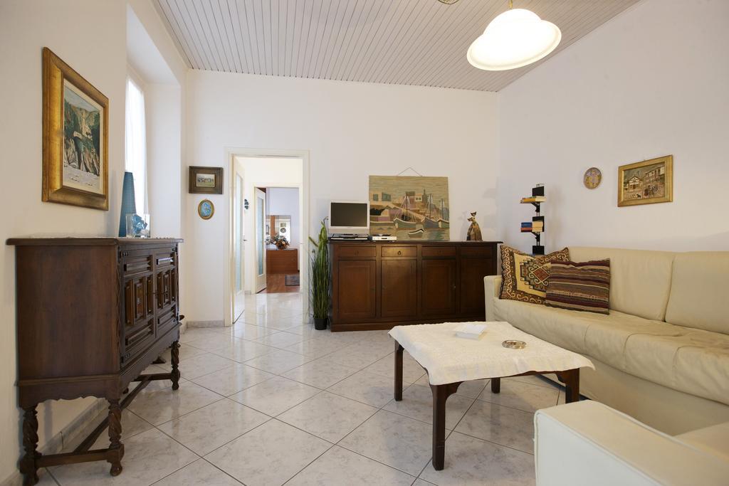 Ferienwohnung Piazzale Italia Oggebio Exterior foto
