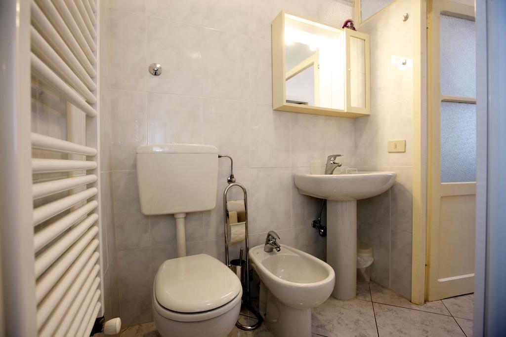 Ferienwohnung Piazzale Italia Oggebio Exterior foto
